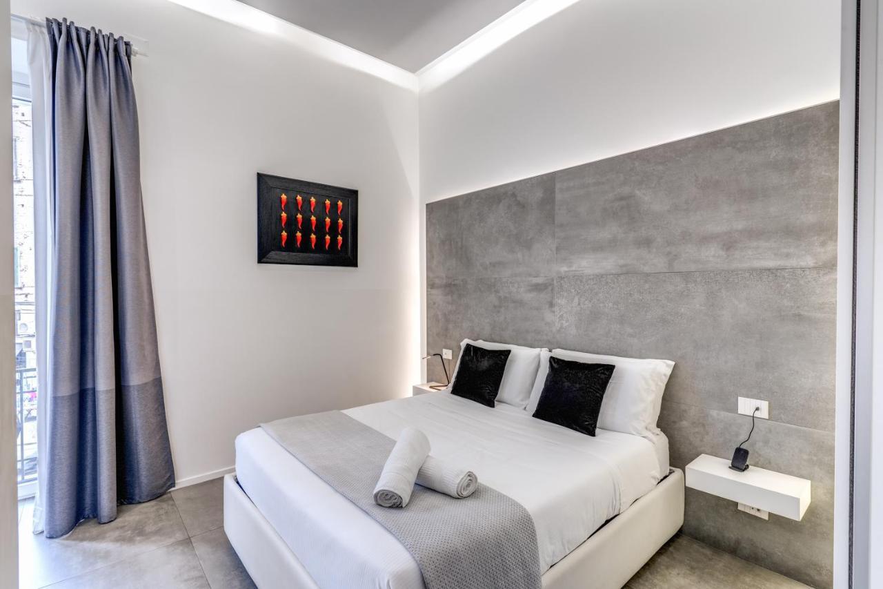 Gallery Naples
